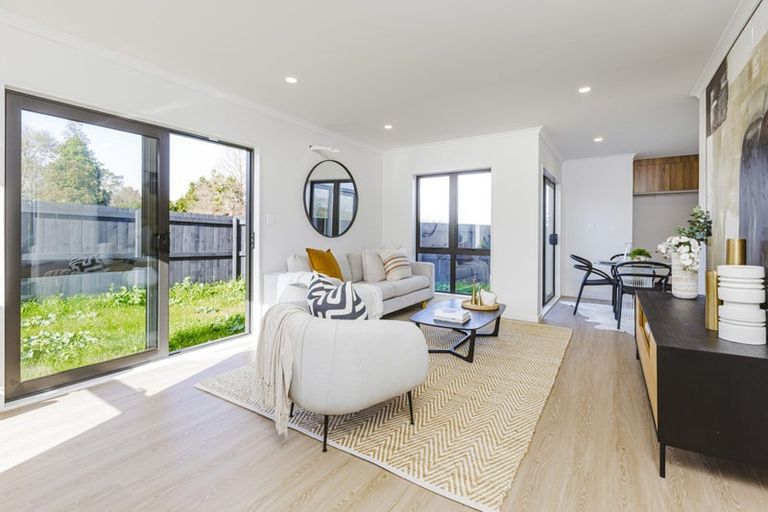 Photo of property in 559a Great South Road, Rosehill, Papakura, 2113