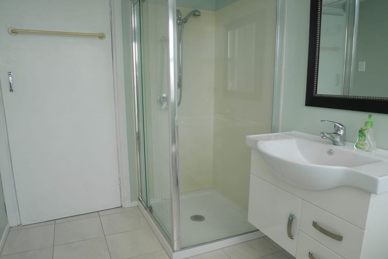 Photo of property in 25 Hemara Street, Waikanae Beach, Waikanae, 5036