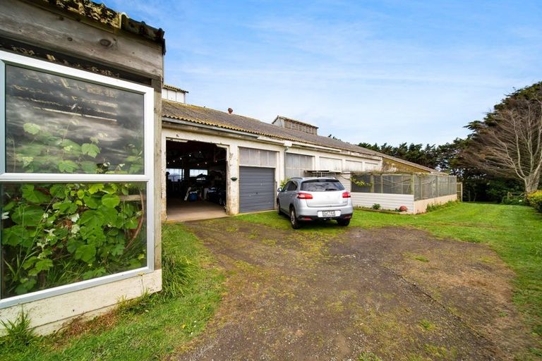 Photo of property in 2604 South Road, Otakeho, Hawera, 4678