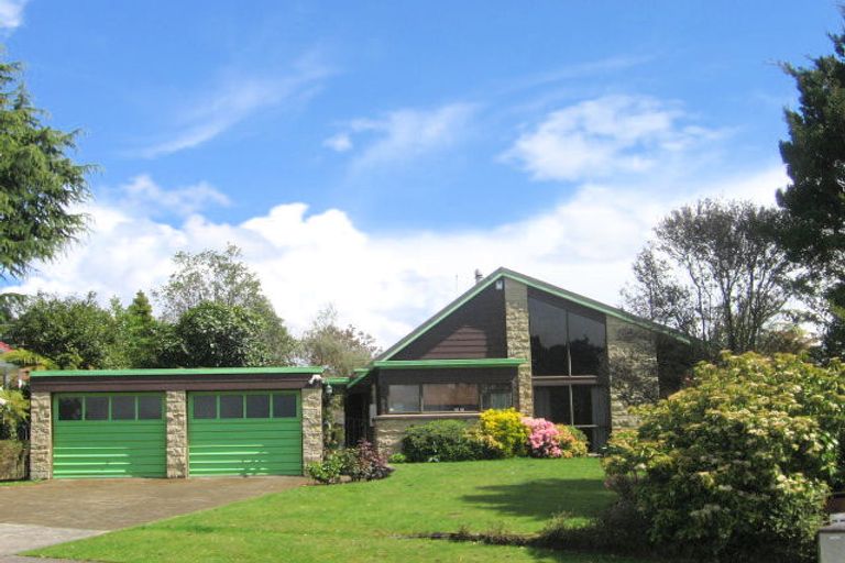Photo of property in 6 Luxor Place, Pomare, Rotorua, 3015