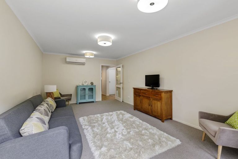 Photo of property in 29e Wai-iti Crescent, Woburn, Lower Hutt, 5010