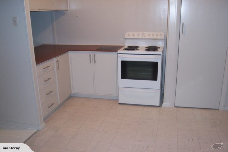 Photo of property in 94-96 Chelwood Street, Takaro, Palmerston North, 4412