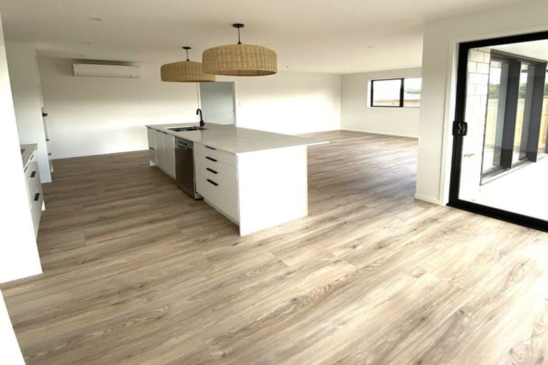 Photo of property in 201 Adler Drive, Ohauiti, Tauranga, 3112