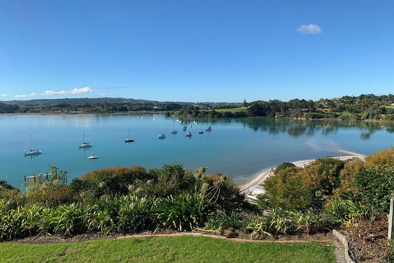 Photo of property in 224 Sandspit Road, Shelly Park, Auckland, 2014