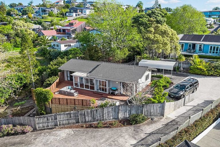 Photo of property in 46a Pah Road, Cockle Bay, Auckland, 2014