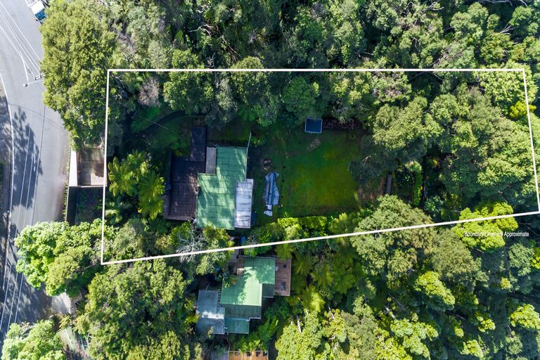 Photo of property in 73 Takahe Road, Titirangi, Auckland, 0604