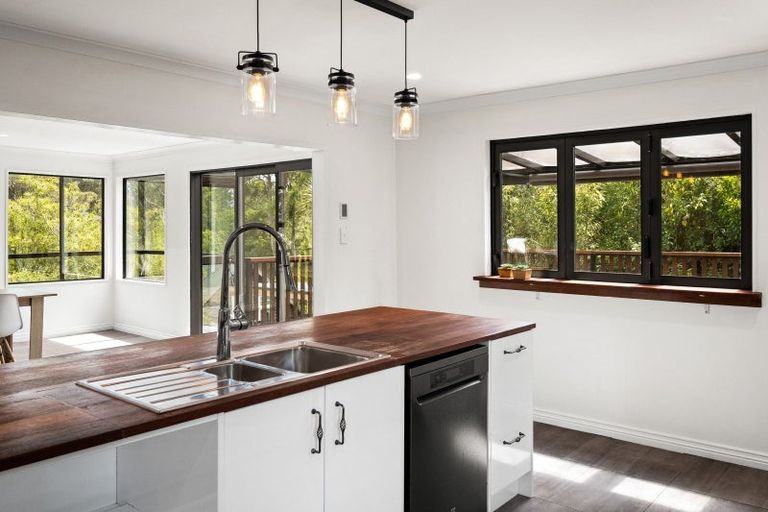 Photo of property in 11 Chelivode Street, Waitati, 9085