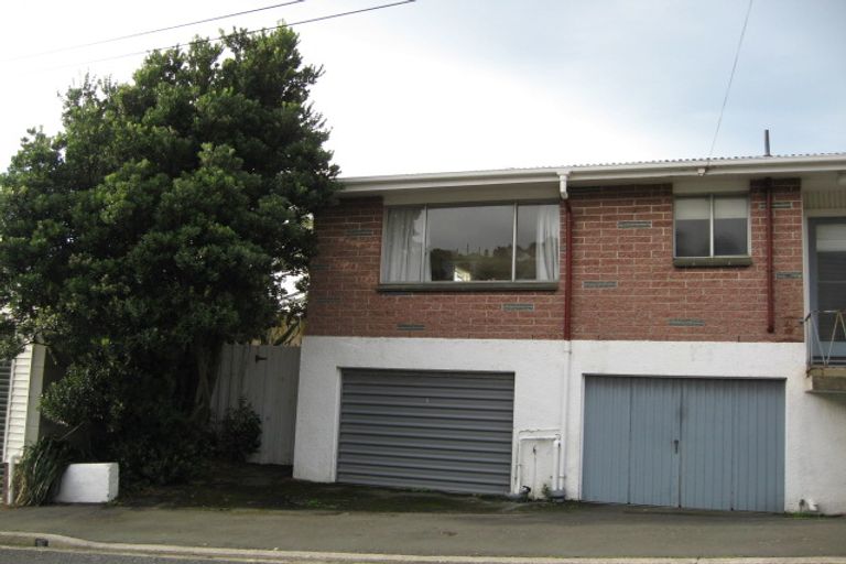 Photo of property in 29-31 Cliffs Road, Saint Clair, Dunedin, 9012