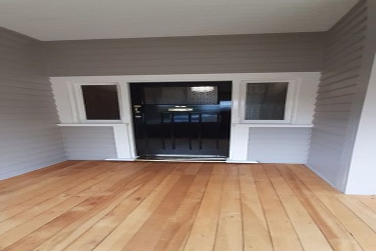 Photo of property in 137 Eglinton Road, Mornington, Dunedin, 9011