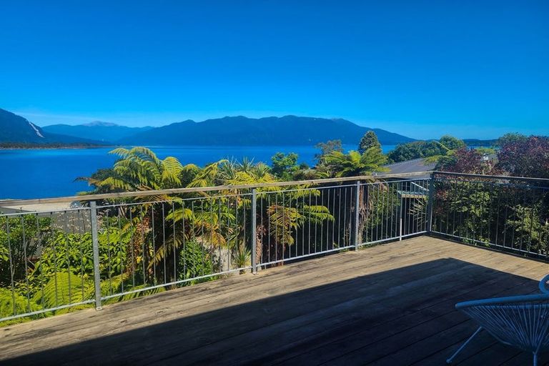 Photo of property in 44 Koe Street, Moana, 7872