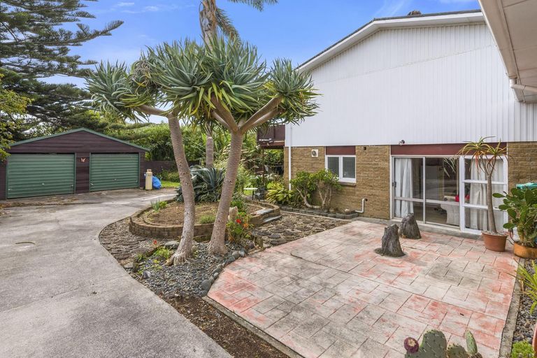Photo of property in 28 Mack Place, Red Hill, Papakura, 2110
