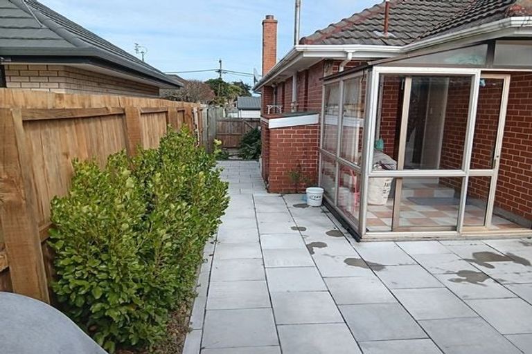 Photo of property in 16 Craven Street, Sockburn, Christchurch, 8042
