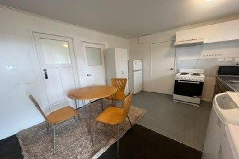 Photo of property in 150 Avondale Road, Avondale, Auckland, 1026