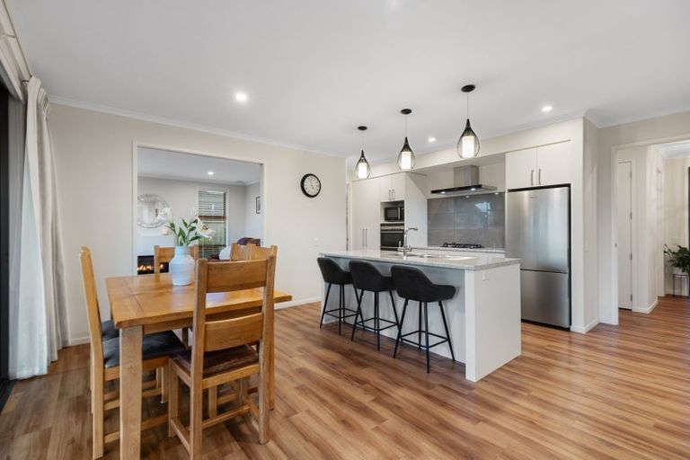 Photo of property in 6 Damien Place, Ohauiti, Tauranga, 3112