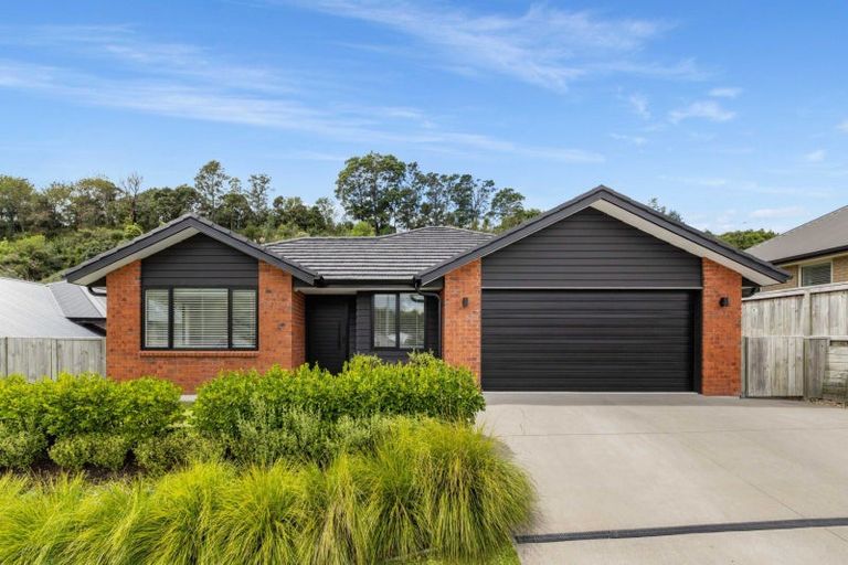 Photo of property in 25 Pakanga Grove, Pyes Pa, Tauranga, 3112