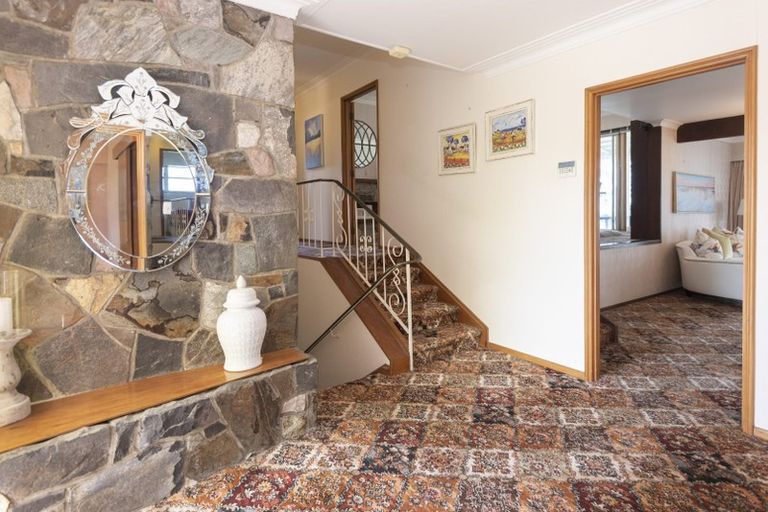 Photo of property in 71 Fisher Parade, Sunnyhills, Auckland, 2010