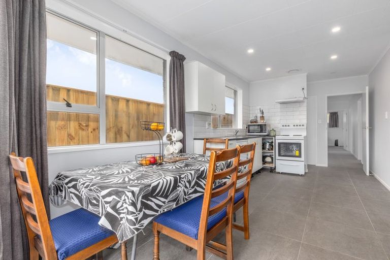 Photo of property in 72 Belvedere Avenue, Waikanae, 5036