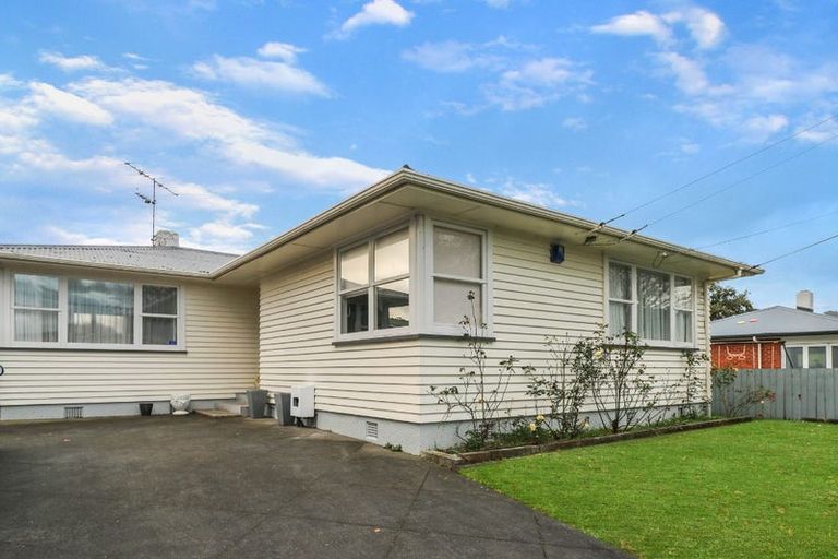 Photo of property in 52 Frederick Street, Avalon, Lower Hutt, 5011