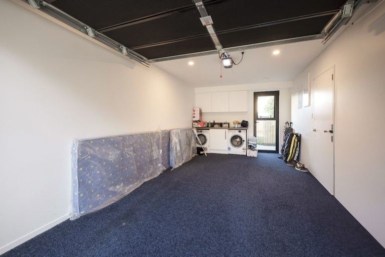 Photo of property in 5/274 Kilmore Street, Christchurch Central, Christchurch, 8011