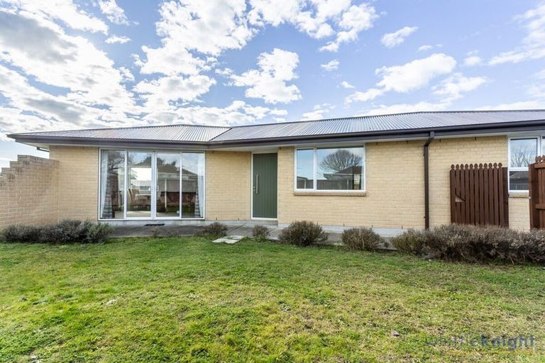 Photo of property in 30 Woodgrove Avenue, North New Brighton, Christchurch, 8083