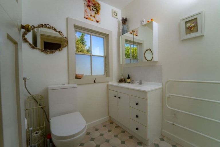 Photo of property in 17 Honey Lane, Tasman, Upper Moutere, 7173