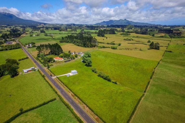 Photo of property in 1250 Mangorei Road, Mangorei, New Plymouth, 4371