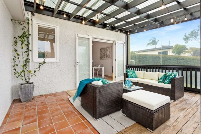 Photo of property in 50 Palmerston Road, Birkenhead, Auckland, 0626