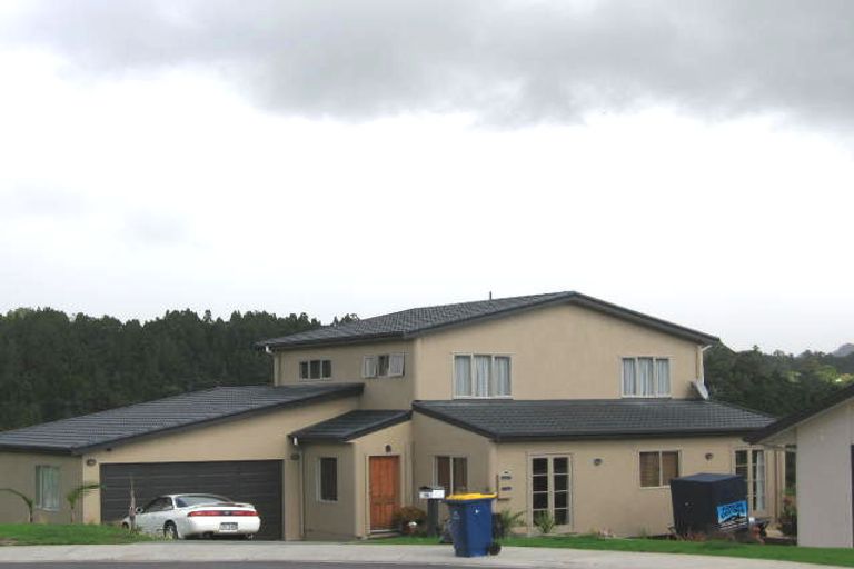 Photo of property in 15 Foothills Lane, Glen Eden, Auckland, 0602