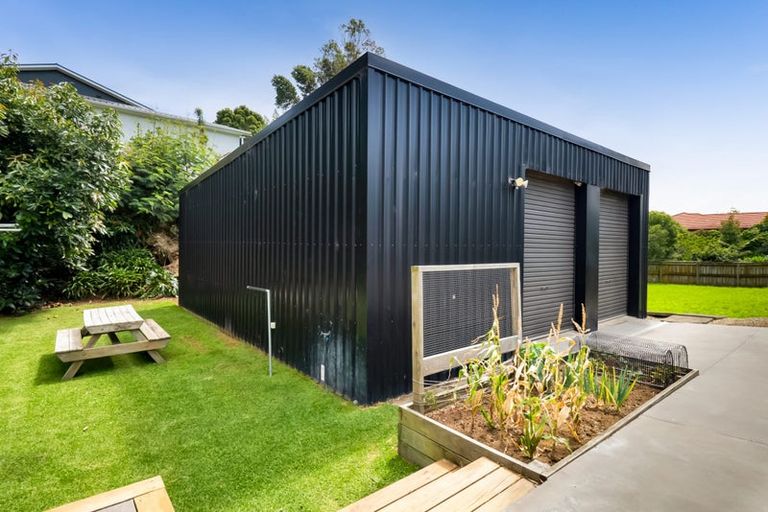 Photo of property in 112 Smart Road, Glen Avon, New Plymouth, 4312