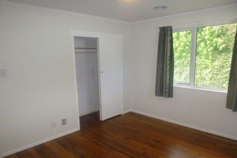 Photo of property in 33 Ahuriri Street, Strathmore Park, Wellington, 6022