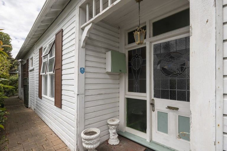 Photo of property in 21 East Avenue, Saint Kilda, Dunedin, 9012