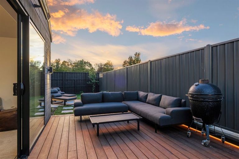 Photo of property in 17 Bethell Close, Rangiora, 7400