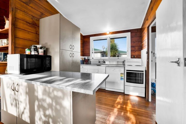 Photo of property in 23 Vogel Street, Hawera, 4610