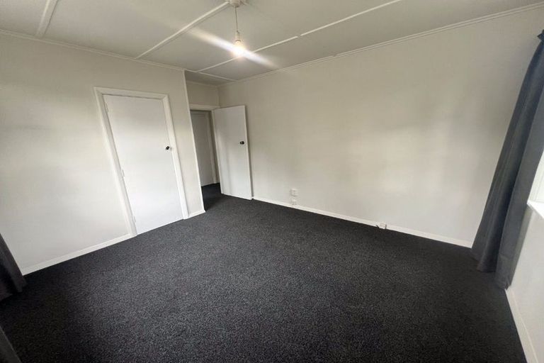 Photo of property in 20 Pitcairn Crescent, Bryndwr, Christchurch, 8053
