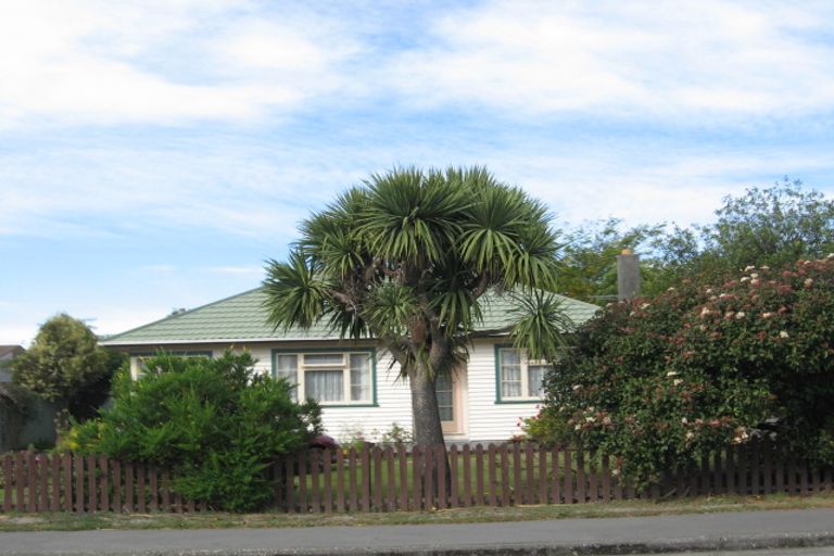 Photo of property in 98 Racecourse Road, Sockburn, Christchurch, 8042