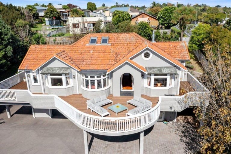 Photo of property in 84 Waitaha Road, Welcome Bay, Tauranga, 3112