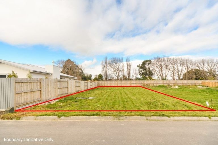 Photo of property in 18 Serenity Crescent, Kelvin Grove, Palmerston North, 4414