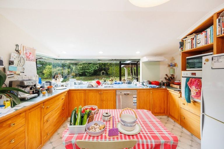 Photo of property in 303 Kahuterawa Road, Linton, Palmerston North, 4472