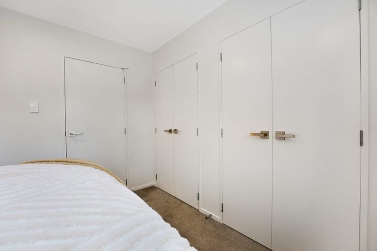 Photo of property in 41 Morihana Close, Glen Eden, Auckland, 0602