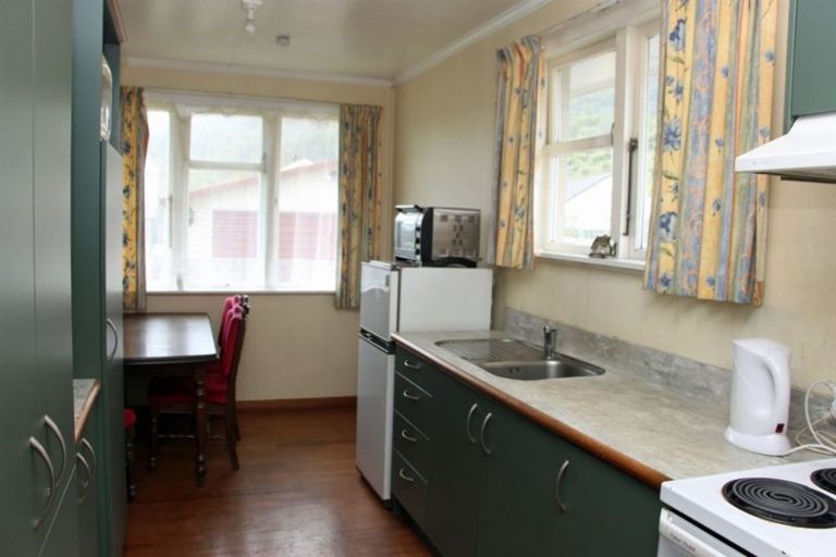 Photo of property in 9 Barkley Place, Cobden, Greymouth, 7802