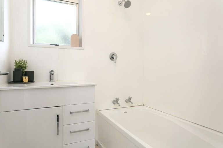 Photo of property in 1/141 Tauhara Road, Tauhara, Taupo, 3330