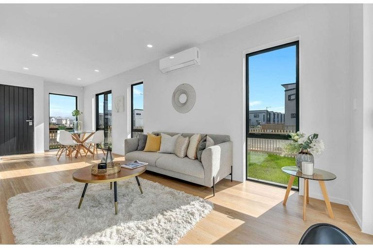 Photo of property in 74 Minhas Road, Papakura, 2110