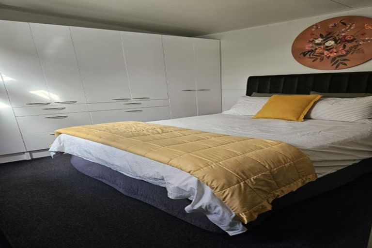 Photo of property in 52a Ferry Parade, Herald Island, Auckland, 0618