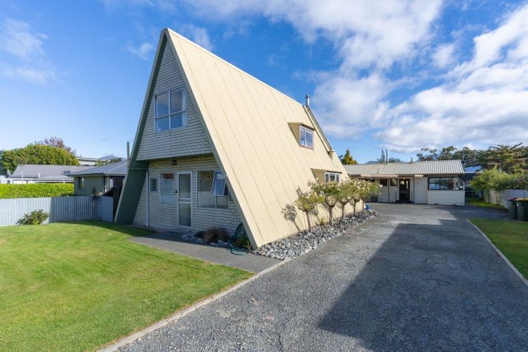 Photo of property in 239 Milford Road, Te Anau, 9600