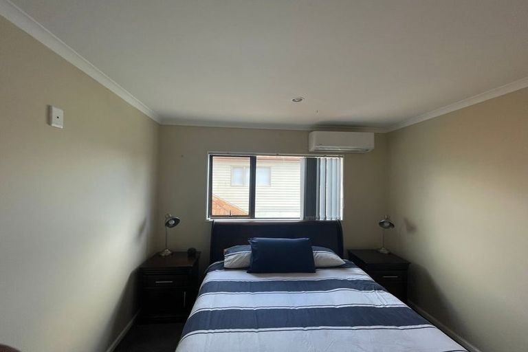 Photo of property in 9 Kalmore Place, Flat Bush, Auckland, 2016