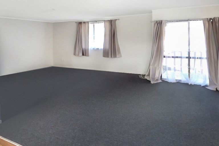 Photo of property in 1/7 Inca Place, Red Hill, Papakura, 2110