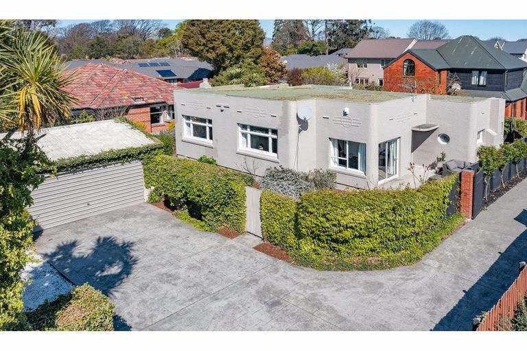 Photo of property in 81 Yaldhurst Road, Sockburn, Christchurch, 8042
