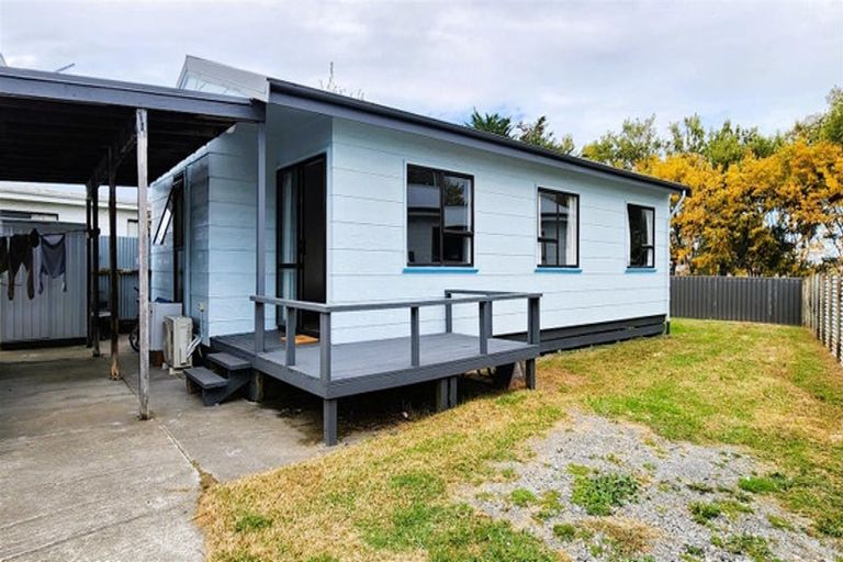 Photo of property in 12 Redwood Drive, Waipukurau, 4200