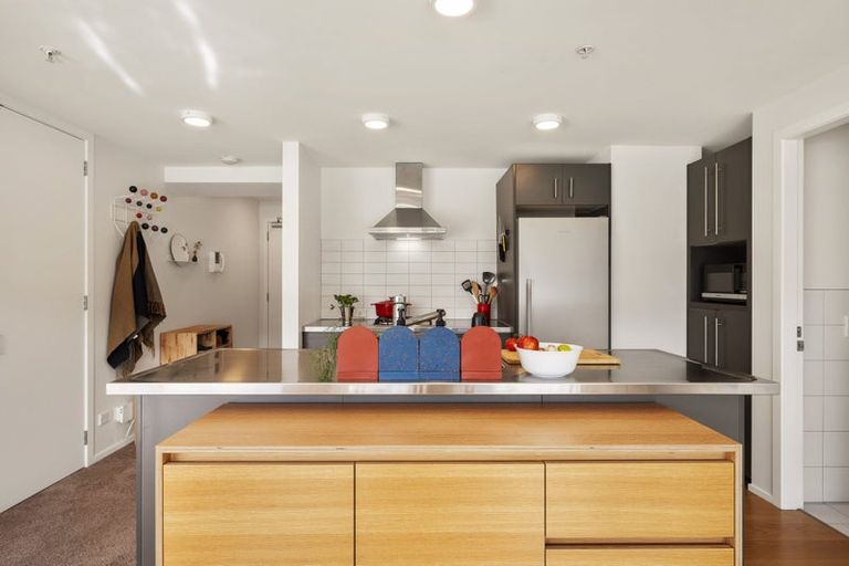 Photo of property in Sol Apartments, 13/37 Jessie Street, Te Aro, Wellington, 6011