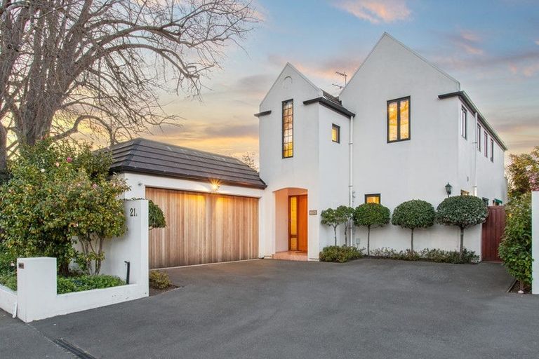 Photo of property in 21a Leinster Road, Merivale, Christchurch, 8014